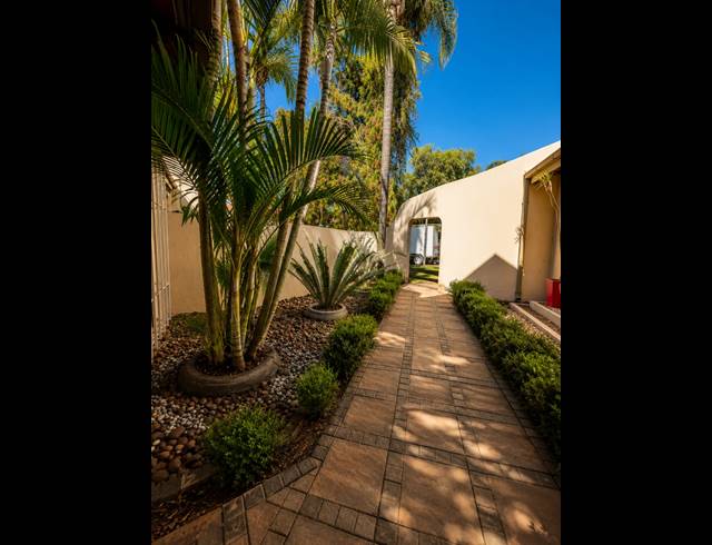 4 BEDROOM HOUSE FOR SALE IN BENDOR